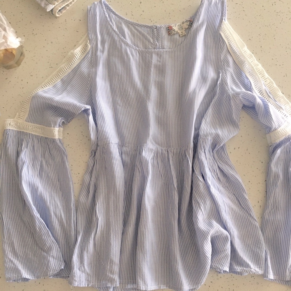 Super Soft Cotton Cold Shoulder Top M